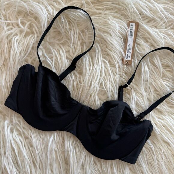 Skims Smoothing Intimates Strapless Bra Onyx Size 32B - Picture 3 of 8